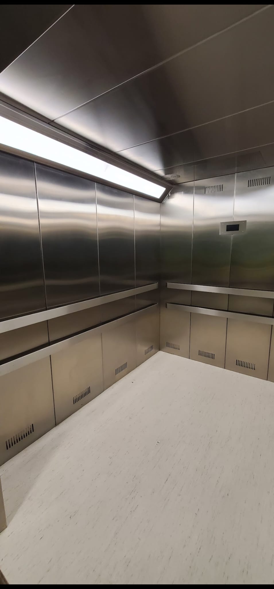 Dynamic Elevator Cab project 17