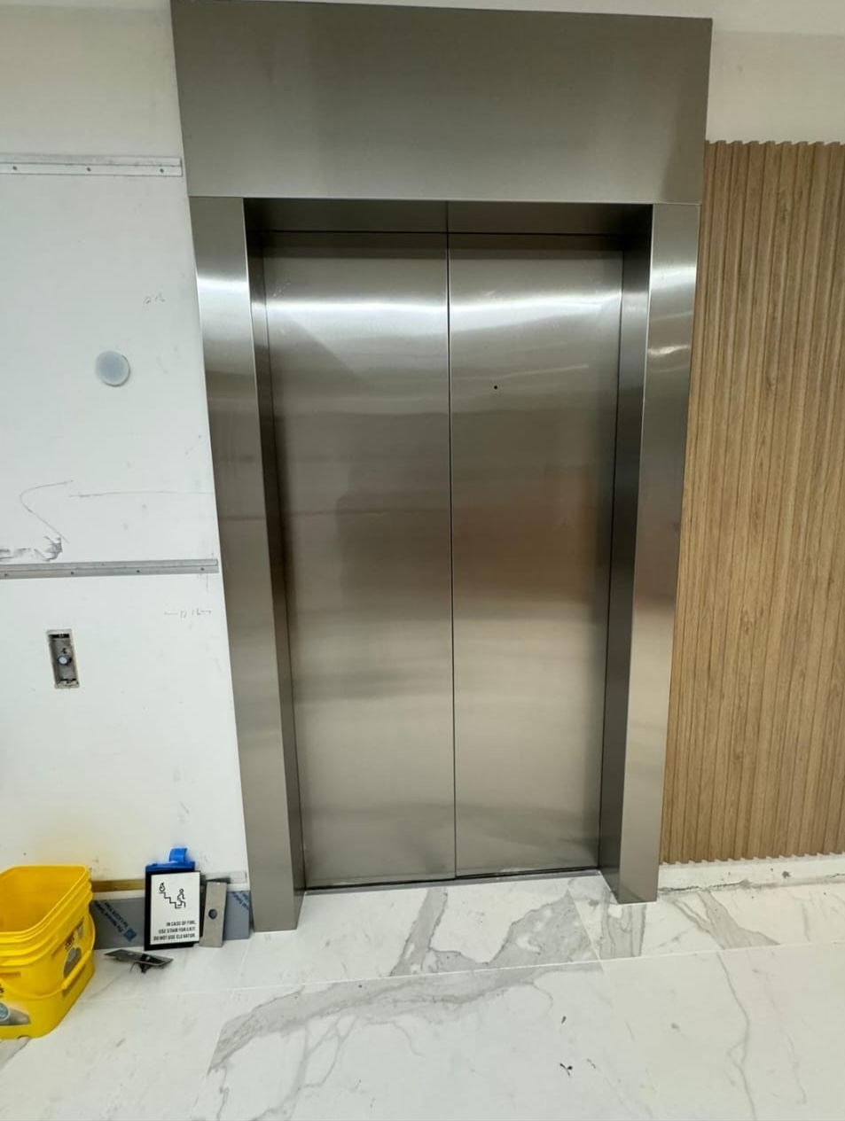 Dynamic Elevator Cab project 46