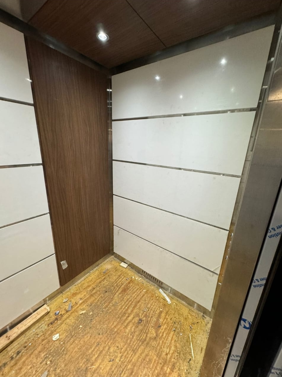Dynamic Elevator Cab project 72
