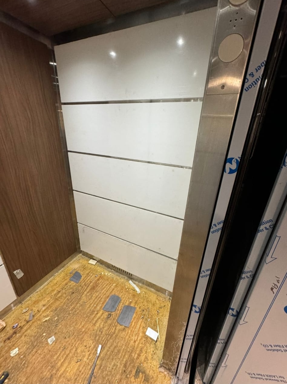 Dynamic Elevator Cab project 105