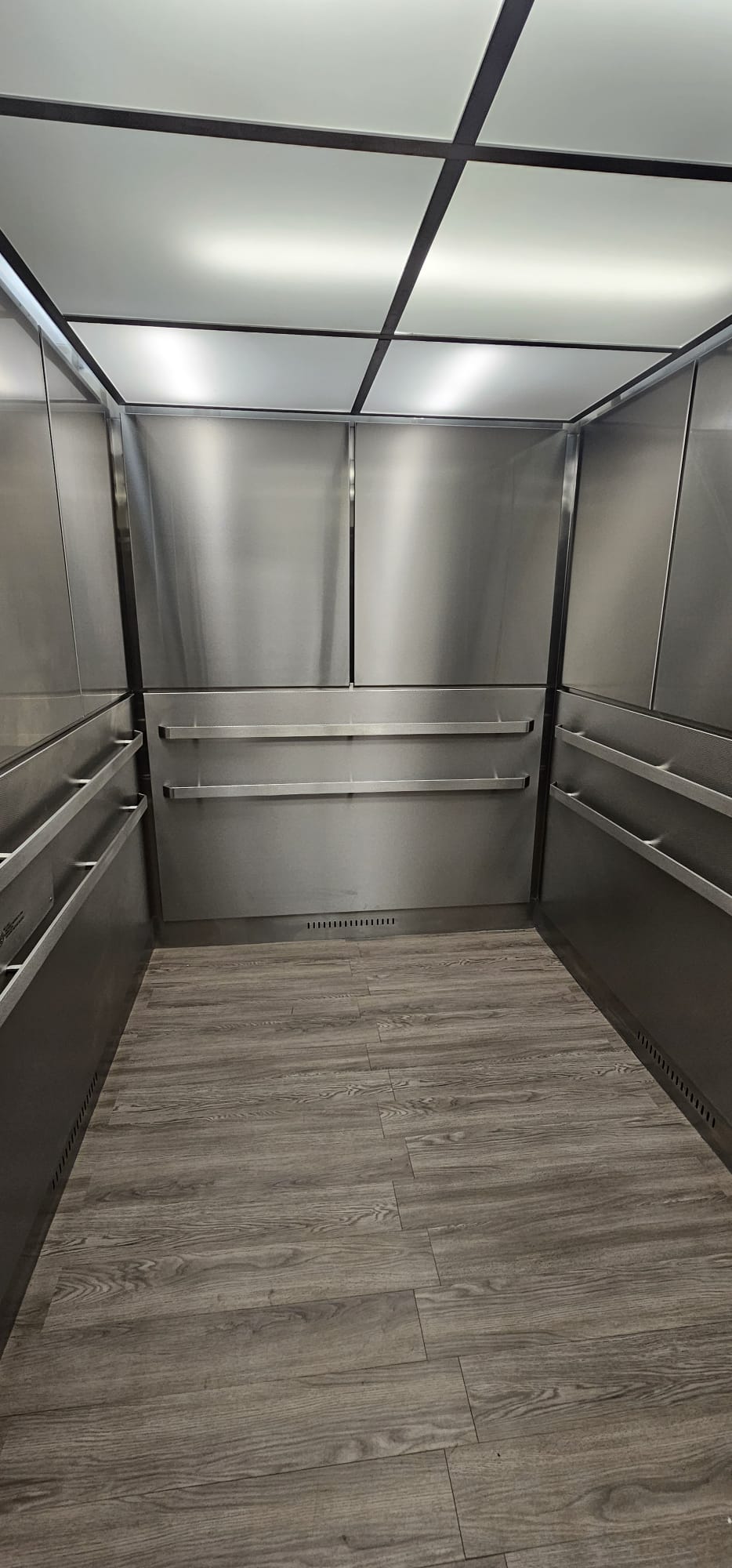 Dynamic Elevator Cab project 117