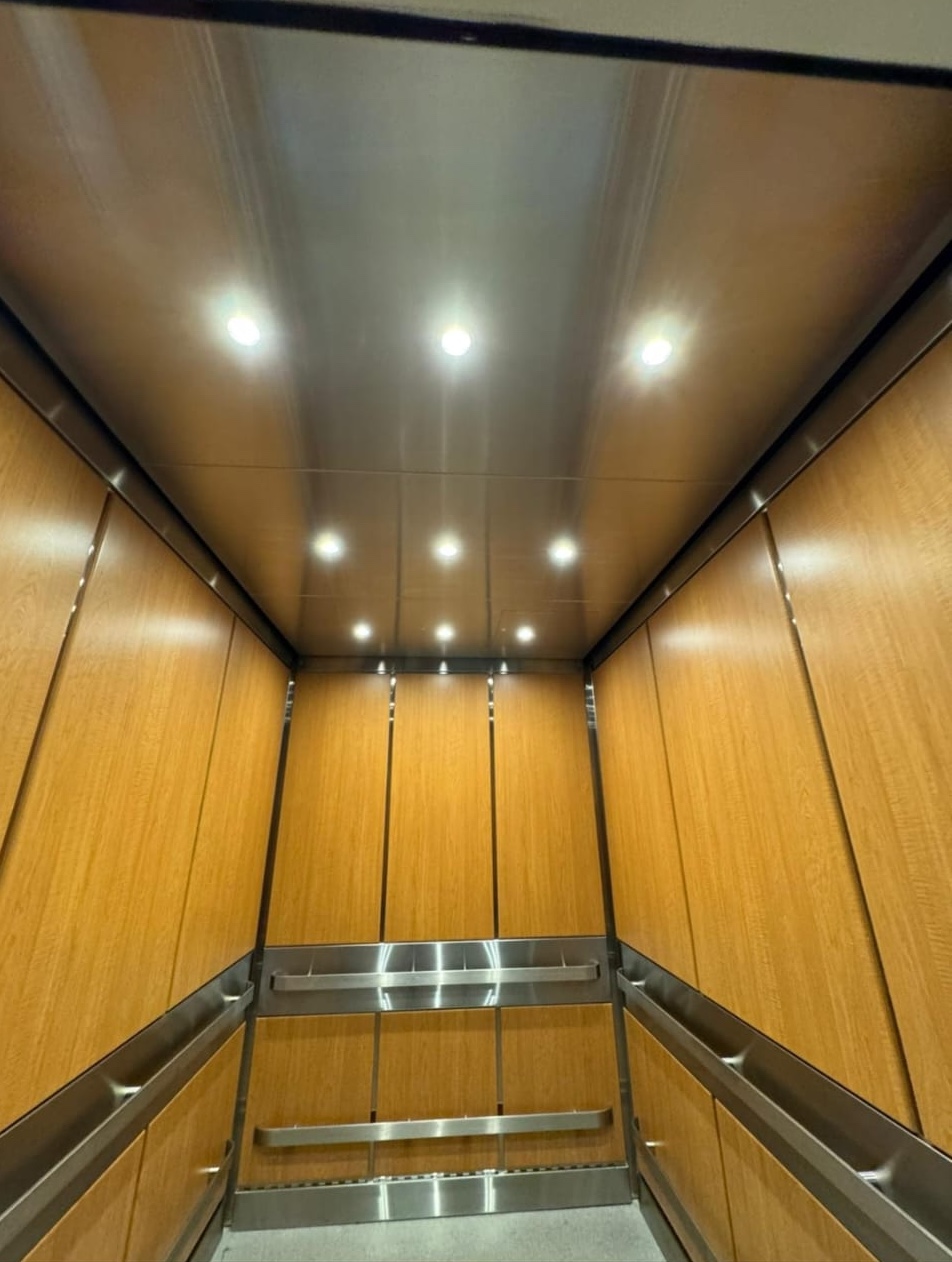 Dynamic Elevator Cab project 130