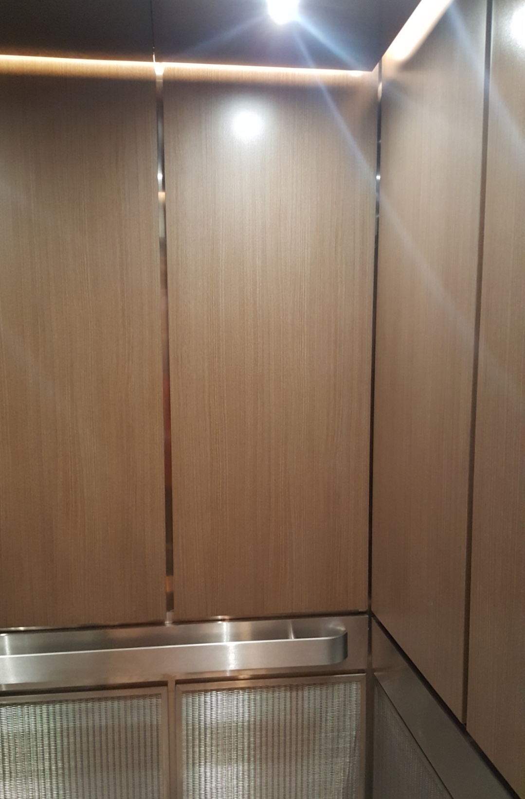 Dynamic Elevator Cab project 148